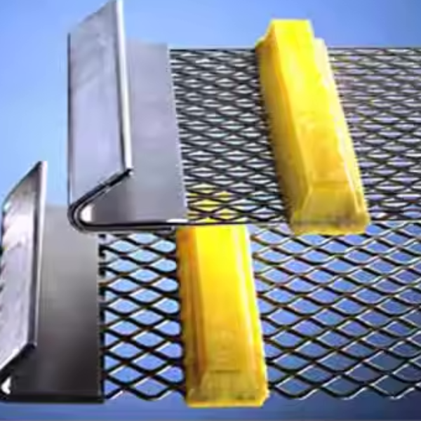 Gia Công Băng Gạt PU - Giải Pháp Vệ Sinh Băng Tải Chuyên Nghiệp